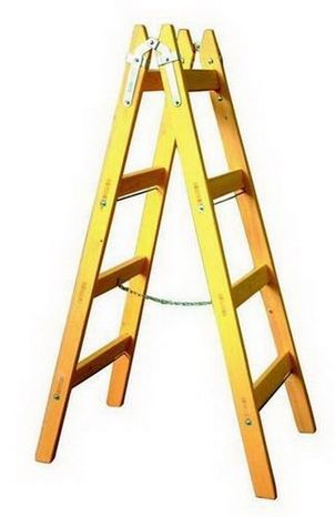 Rebrík maliarsky drevený